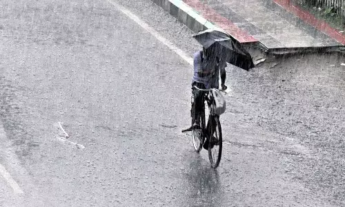 Hyderabad में हल्की लेकिन तीव्र बारिश हुई