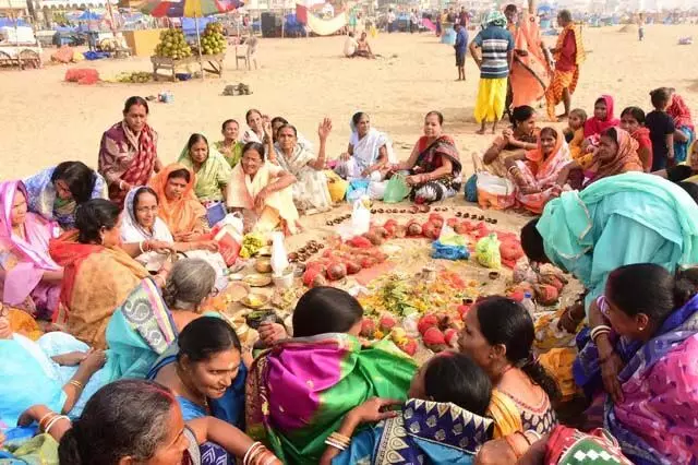 पुरी में बुजुर्ग श्रद्धालुओं के लिए महीने भर चलने वाले कार्तिक ब्रत महोत्सव की तैयारी