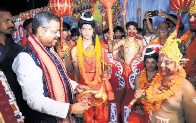 केंद्रीय मंत्री प्रधान ने कहा- दुर्गा पूजा उत्सव में Sambalpur का विशेष स्थान