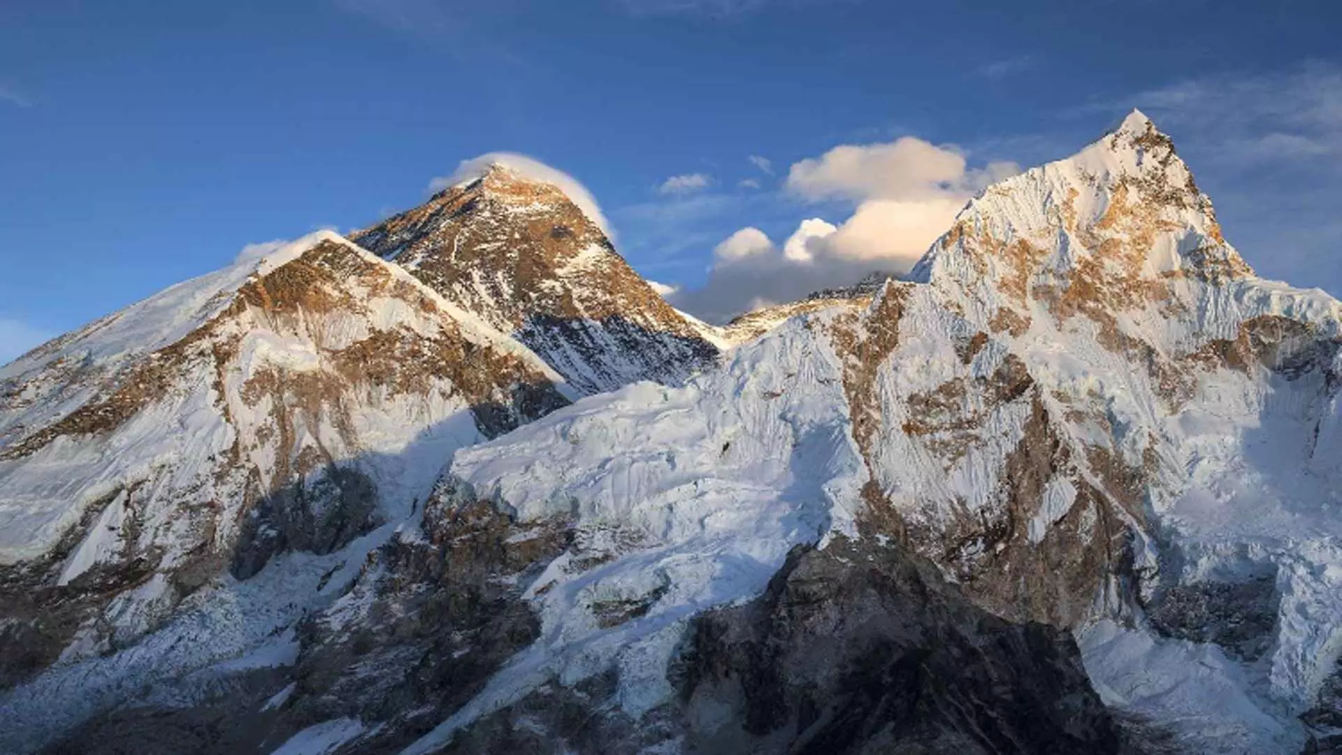 Nepal की चोटी पर मारे गए 5 रूसी पर्वतारोहियों के शव बरामद  हुए