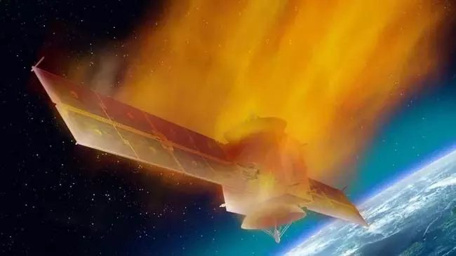 satellites के जलने से होने वाला प्रदूषण अगले पर्यावरणीय आपातकाल का कारण