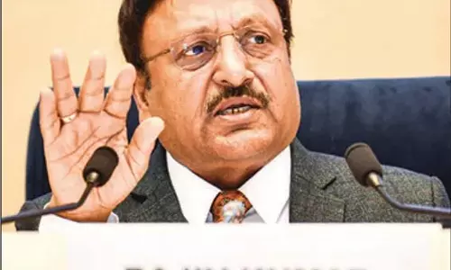 CEC Kumar ने जम्मू-कश्मीर के लोगों से लोकतंत्र को आगे बढ़ाने का आग्रह किया