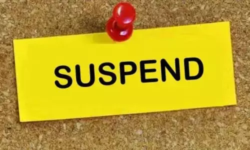 भागने के लिए कैदियों की मदद करने वाला गिरफ्तार, जेल के 6 प्रहरी सस्पेंड भागने के लिए कैदियों की मदद करने वाला गिरफ्तार, जेल के 6 प्रहरी सस्पेंड