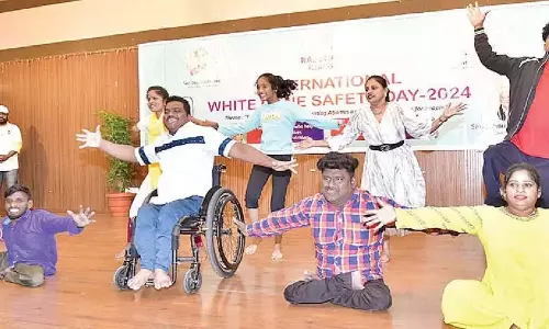 Governor ने व्हाइट केन दिवस समारोह में दिव्यांग जनों की शक्ति और भावना की सराहना की Governor ने व्हाइट केन दिवस समारोह में दिव्यांग जनों की शक्ति और भावना की सराहना की