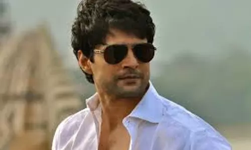 Rajeev Khandelwal Birthday: जानें कैसे टीवी से बॉलीवुड तक बनाया अपना नाम Rajeev Khandelwal Birthday: जानें कैसे टीवी से बॉलीवुड तक बनाया अपना नाम