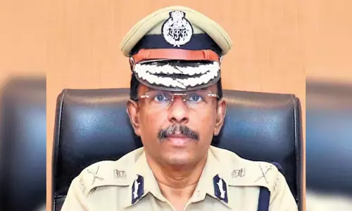 Kerala: डीजीपी रिपोर्ट ने आरएसएस की बैठक पर एडीजीपी अजित कुमार की मंशा पर सवाल उठाए Kerala: डीजीपी रिपोर्ट ने आरएसएस की बैठक पर एडीजीपी अजित कुमार की मंशा पर सवाल उठाए