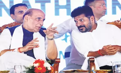 Telangana: राष्ट्रीय सुरक्षा राजनीति से ऊपर: राजनाथ सिंह Telangana: राष्ट्रीय सुरक्षा राजनीति से ऊपर: राजनाथ सिंह
