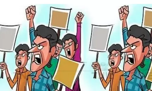 Odisha: ओडिशा में प्राथमिक शिक्षकों ने वेतन वृद्धि की मांग की