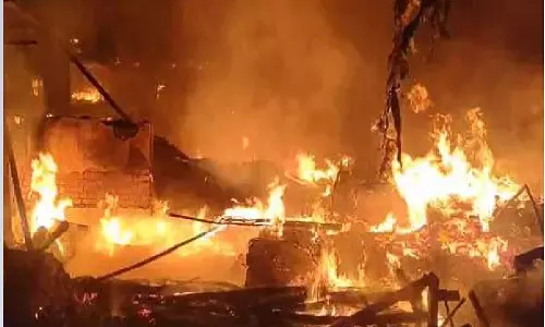 Ranchi:  सब्जी मंडी में लगी आग, मची अफरा-तफरी