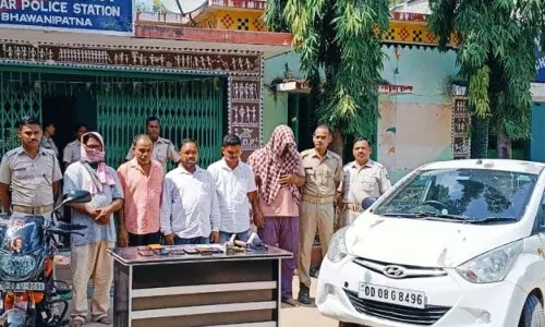 लूट के आरोप में 4 वेब पत्रकार गिरफ्तार लूट के आरोप में 4 वेब पत्रकार गिरफ्तार