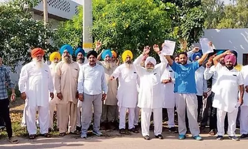 Jalandhar: मतदाता सूची में धोखाधड़ी के आरोपों में  ग्रामीणों ने पंचायत चुनाव का बहिष्कार किया