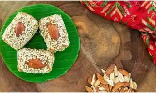 फेस्टिव सीजन में घर पर बनाएं हेल्दी और स्वादिष्ट बादाम-तिल की पिन्नी