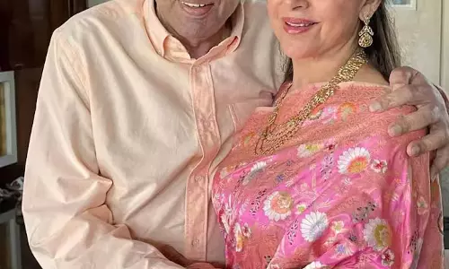 Dharmendra  हेमा को छोड़कर अपनी पहली पत्नी के साथ रहने लगे