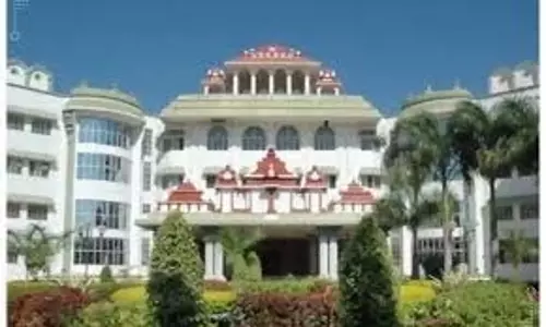 हाईकोर्ट ने वरिष्ठ वकील विल्सन के खिलाफ टिप्पणी हटाई हाईकोर्ट ने वरिष्ठ वकील विल्सन के खिलाफ टिप्पणी हटाई