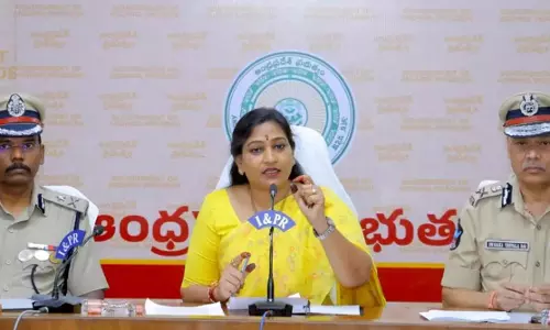 Anitha: आंध्र प्रदेश सरकार सभी प्रमुख स्थानों पर सीसीटीवी लगाएगी Anitha: आंध्र प्रदेश सरकार सभी प्रमुख स्थानों पर सीसीटीवी लगाएगी