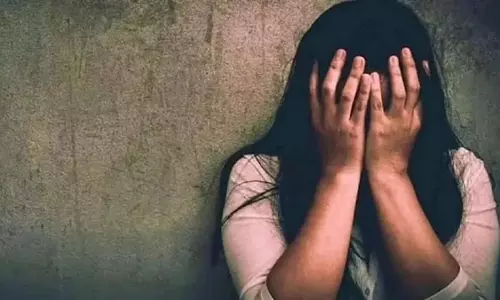 BIG BREAKING: युवती के अपहरण के बाद गांव में तनाव का माहौल, पुलिस फोर्स तैनात, जानें क्या है पूरा मामला