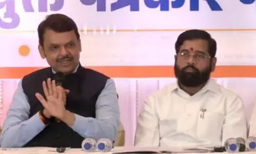 महाराष्ट्र के डिप्टी CM फड़नवीस ने मुख्यमंत्री के लिए एकनाथ शिंदे के नाम की पुष्टि की