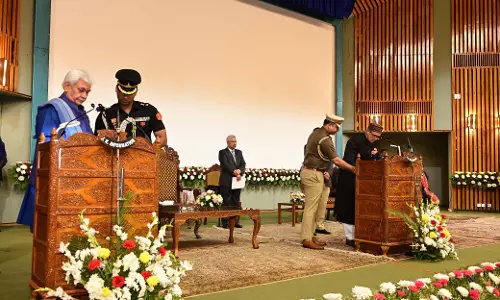 जम्मू-कश्मीर: उमर अब्दुल्ला ने ली सीएम पद की शपथ, पीएम मोदी ने दी बधाई