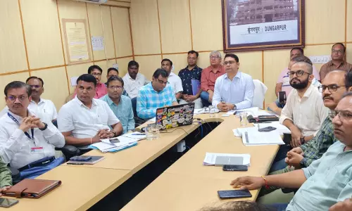 Dungarpur: राज्य निर्वाचन अधिकारी  नवीन महाजन ने की तैयारियों की समीक्षा