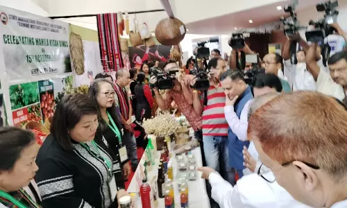 Assam : महिला किसान दिवस पर पूर्वोत्तर भारतीय कृषि में महिलाओं की भूमिका का जश्न मनाया Assam : महिला किसान दिवस पर पूर्वोत्तर भारतीय कृषि में महिलाओं की भूमिका का जश्न मनाया