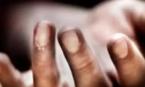 Hyderabad: मजदूर इमारत से गिरकर मर गया