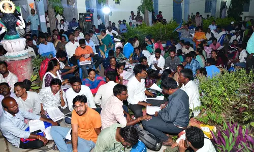 नलगोंडा: DSC-2024 उरुकुलु के शिक्षक भागे नलगोंडा: DSC-2024 उरुकुलु के शिक्षक भागे