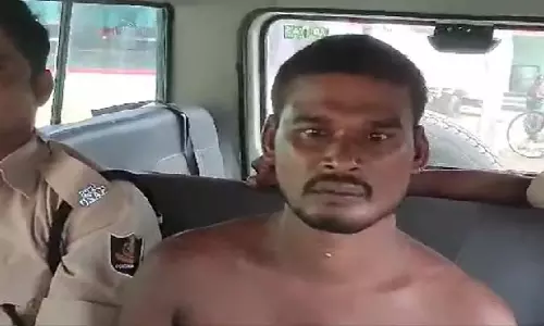 Puri: शख्स ने किया हमला, 4 महीने की बच्ची की मौत, महिला की हालत गंभीर Puri: शख्स ने किया हमला, 4 महीने की बच्ची की मौत, महिला की हालत गंभीर