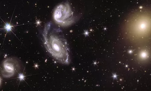 विशाल Cosmic Atlas मानचित्र से पहली बार आश्चर्यजनक तस्वीरें दिखाईं