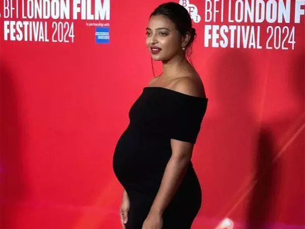 Radhika Apte अपने पति बेनेडिक्ट टेलर के साथ अपने पहले बच्चे की उम्मीद कर रही