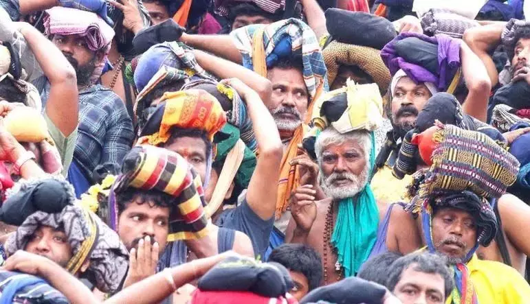 Sabarimala तीर्थयात्रियों और कर्मचारियों के लिए 5 लाख रुपये का दुर्घटना बीमा