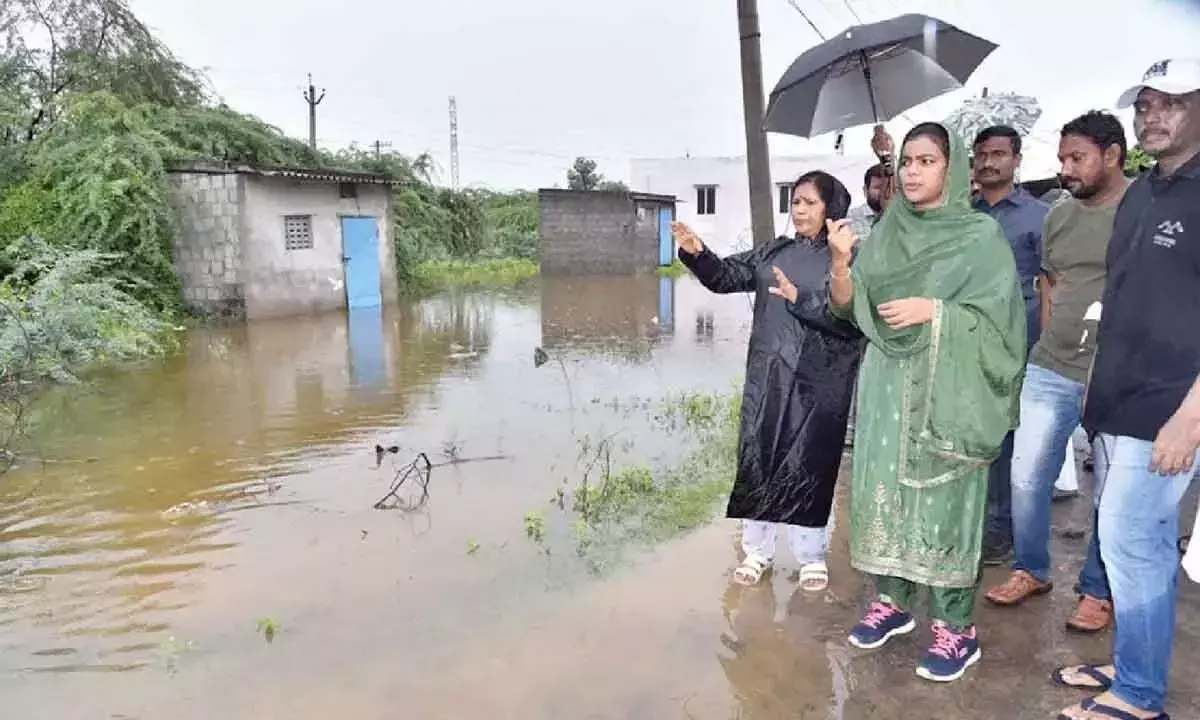 Andhra Pradesh: बारिश ने प्रकाशम जिले को तबाह कर दिया