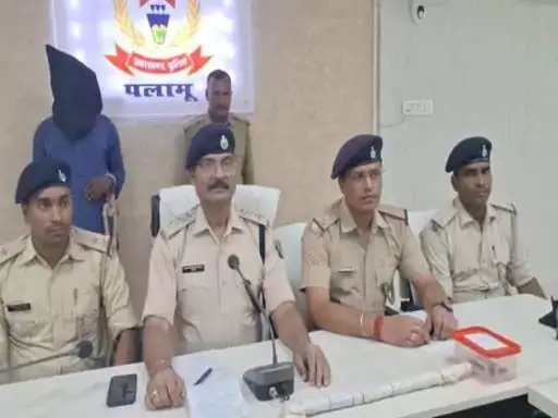 CRIME: बाप ने बेटे की कर दी बेरहमी से हत्या, प्रेमिका के साथ आरोपी गिरफ्तार