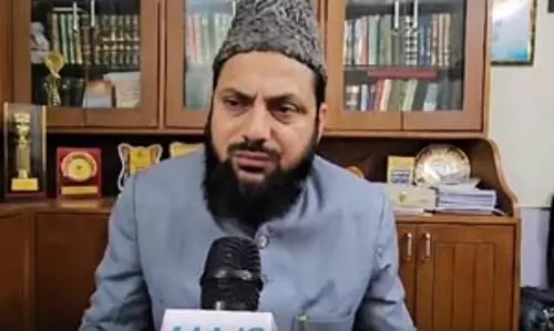 किसी के साथ भेदभाव न हो, यह सुनिश्चित करना सरकार की जिम्मेदारी है : मोहिबुल्लाह नदवी किसी के साथ भेदभाव न हो, यह सुनिश्चित करना सरकार की जिम्मेदारी है : मोहिबुल्लाह नदवी