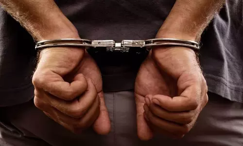 Odisha: बोइल जात्रा के दौरान हमले में दो घायल, एक गिरफ्तार Odisha: बोइल जात्रा के दौरान हमले में दो घायल, एक गिरफ्तार