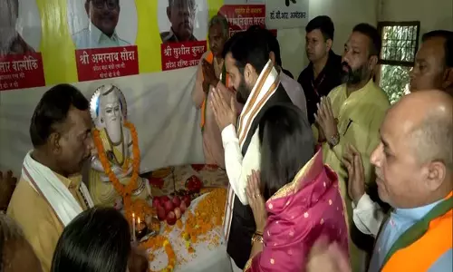 Haryana CM ने वाल्मीकि मंदिर में पूजा-अर्चना की