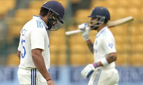 Bengaluru Test: दूसरे दिन का खेल फिर बारिश से बाधित, भारत का स्कोर 13/3 Bengaluru Test: दूसरे दिन का खेल फिर बारिश से बाधित, भारत का स्कोर 13/3