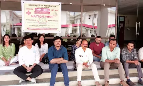 Assam : आईएमए कोकराझार के डॉक्टरों ने विरोध प्रदर्शन किया