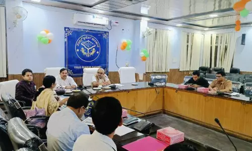 Bagpat: विश्वकर्म योजना के लाभार्थियों को किया जाए लाभान्वित: जिलाधिकारी जितेंद्र प्रताप सिंह
