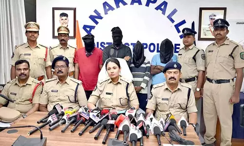 Andhra: पैलेडियम धातु चोरी करने के आरोप में चार लोग गिरफ्तार