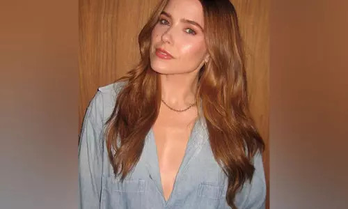 Sophia Bush ग्रेज़ एनाटॉमी में नए ट्रॉमा सर्जन के रूप में शामिल हुईं Sophia Bush ग्रेज़ एनाटॉमी में नए ट्रॉमा सर्जन के रूप में शामिल हुईं