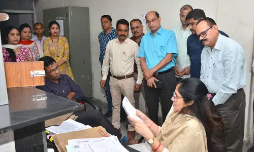 Jaipur: परिवहन शासन सचिव शुचि त्यागी ने आरटीओ कार्यालय का निरीक्षण किया
