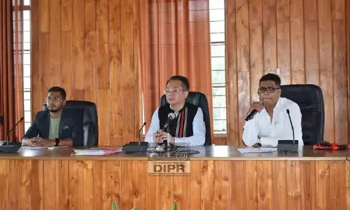 Nagaland: एनएलएम ने योजनाओं का निरीक्षण करने के लिए पेरेन का दौरा किया Nagaland: एनएलएम ने योजनाओं का निरीक्षण करने के लिए पेरेन का दौरा किया