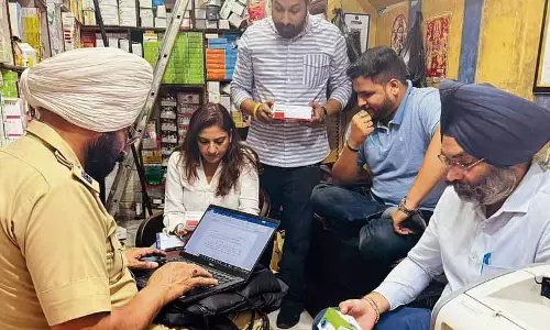 Amritsar: 14.80 लाख रुपये मूल्य की नशीली दवाइयों में प्रीगाबेलिन भी जब्त Amritsar: 14.80 लाख रुपये मूल्य की नशीली दवाइयों में प्रीगाबेलिन भी जब्त