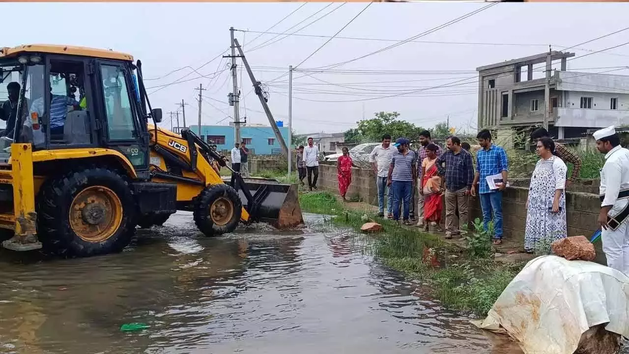 चक्रवाती बारिश से निपटने में पूर्वानुमानित उपायों से मदद मिली: MC chief