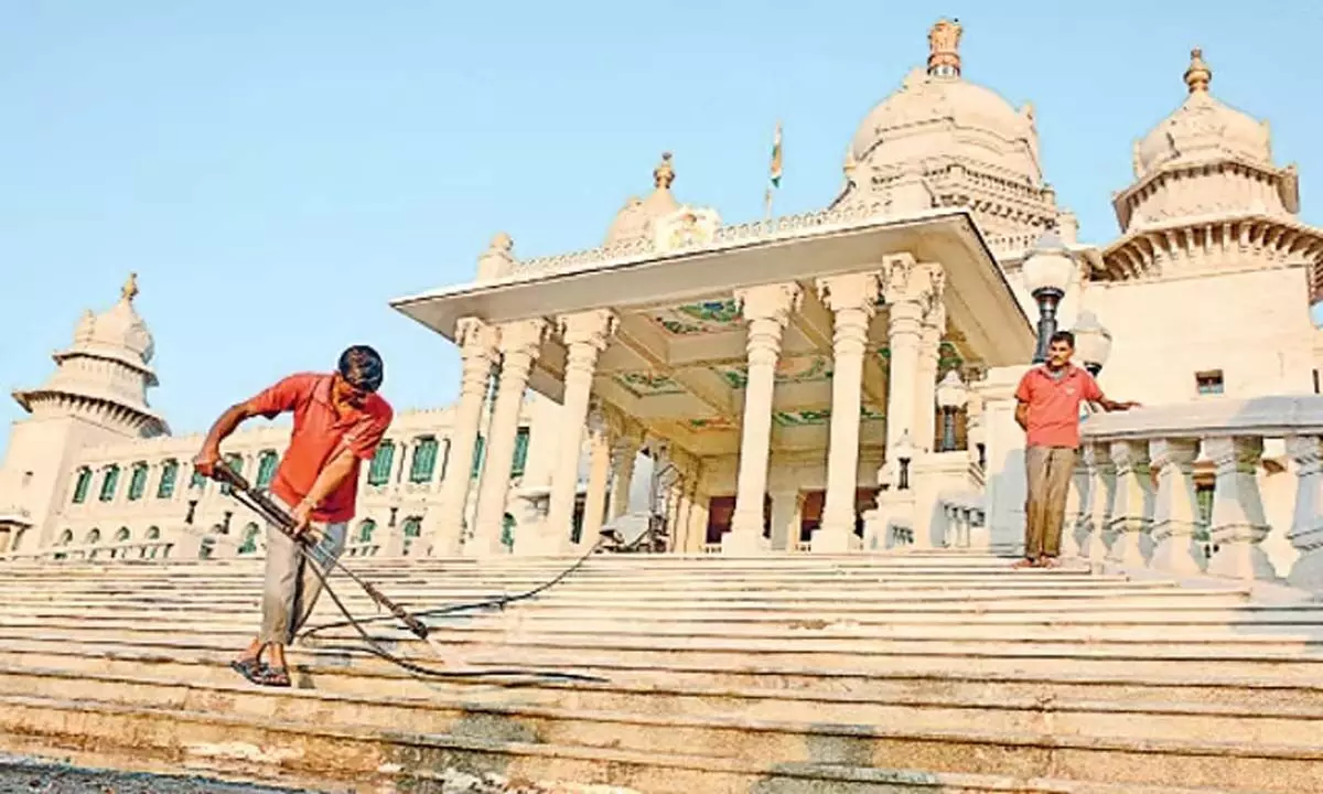 Karnataka: कर्नाटक सरकार बेलगावी शीतकालीन सत्र की तारीखों को लेकर असमंजस में