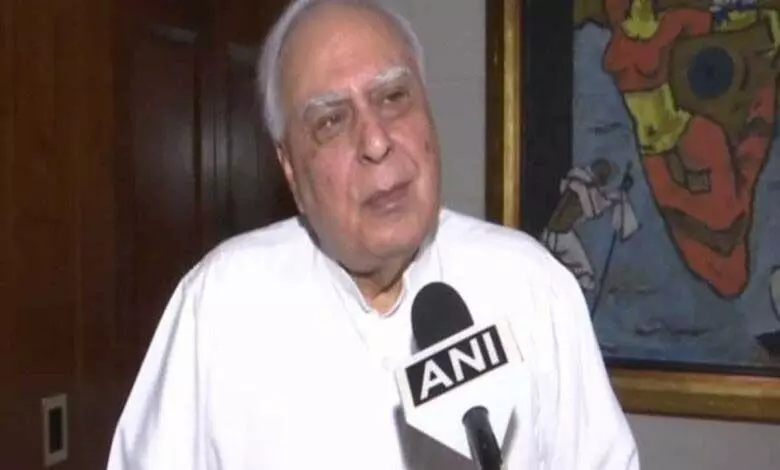 Sibal ने नागरिकता अधिनियम की धारा 6ए पर सुप्रीम कोर्ट के फैसले की सराहना की