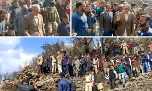 उमर अब्दुल्ला ने किश्तवाड़ अग्निकांड पीड़ितों को और राहत देने का किया वादा
