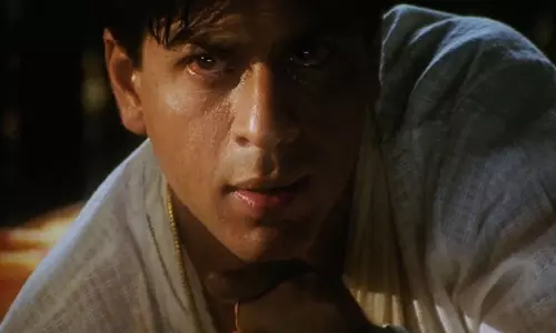 Shahrukh ने खुलासा किया, उन्होंने देवदास के बाद शराब पीना शुरू कर दिया था Shahrukh ने खुलासा किया, उन्होंने देवदास के बाद शराब पीना शुरू कर दिया था