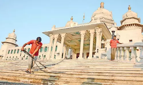 Karnataka: कर्नाटक सरकार बेलगावी शीतकालीन सत्र की तारीखों को लेकर असमंजस में Karnataka: कर्नाटक सरकार बेलगावी शीतकालीन सत्र की तारीखों को लेकर असमंजस में