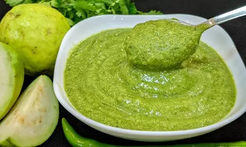 Guava chutney: घर पर बनाएं भुने अमरूद की चटनी,जानें बनाने का तरीका Guava chutney: घर पर बनाएं भुने अमरूद की चटनी,जानें बनाने का तरीका